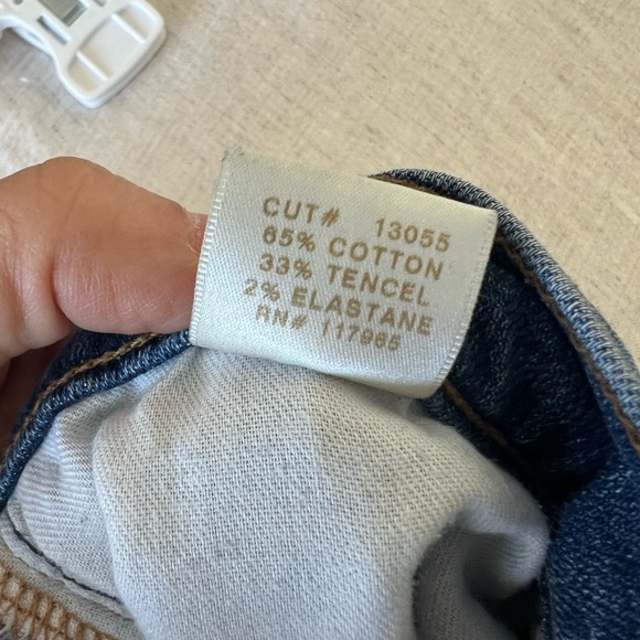 J Brand Super Skinny Revenge Jeans - Picture 5 of 8